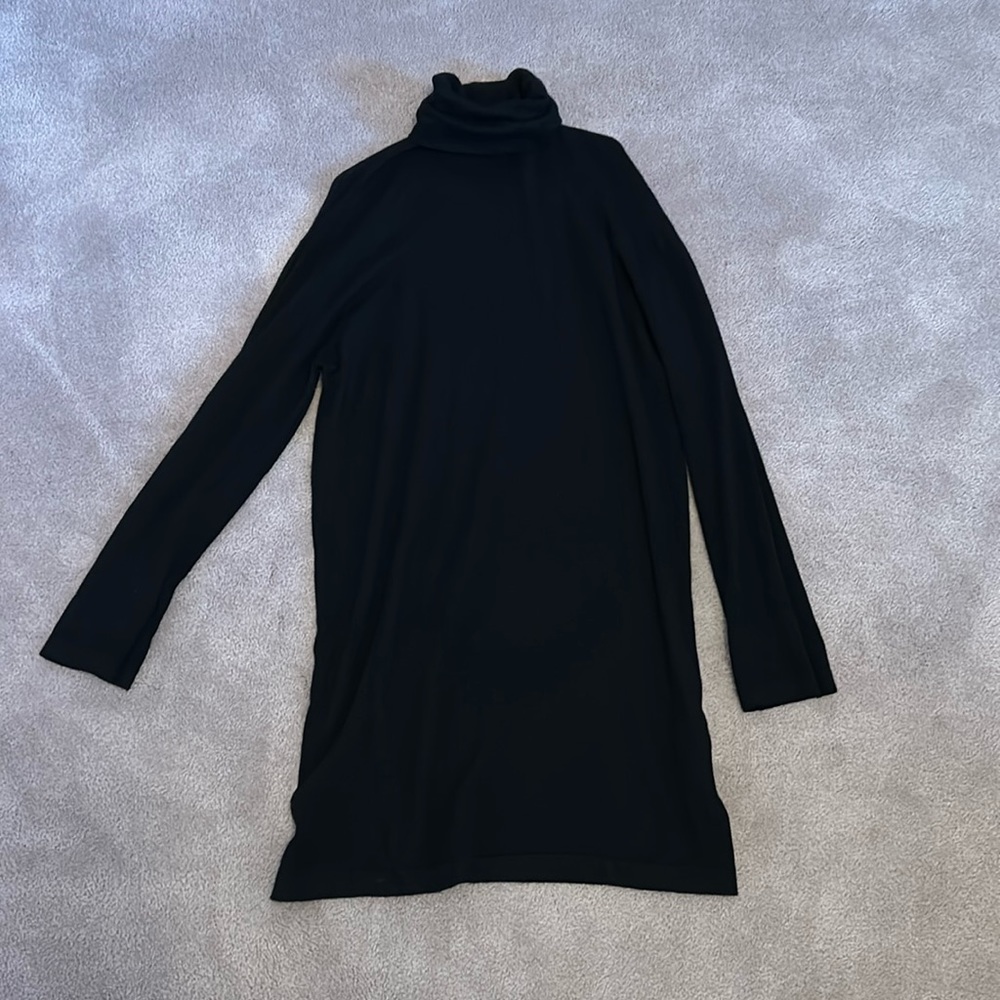 Black turtleneck long sleeve dress size M